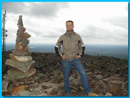 112 Jukka Levin huipulla.jpg