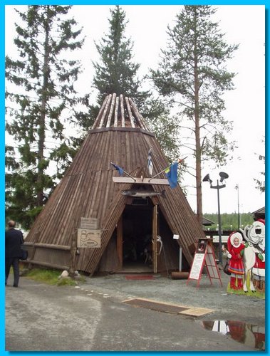 118 Lapin kota Joulupukin pajakylassa.jpg