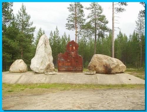 36 Lapin sodan muistomerkki.jpg
